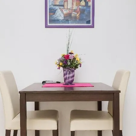 Nala Apartment *