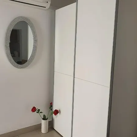 Nala Apartment Split