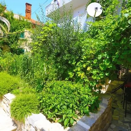 Apartment Nala Split